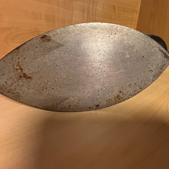 Vintage Coleman Gas Iron with Pump - Picture 8 of 9